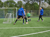 Laatste training S.K.N.W.K. JO7-1 (partijtje tegen de ouders) van maandag 27 mei 2024 (63/180)